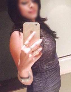 Manshi 22 year female call girls in kolkata