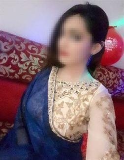 Riya 22 year female call girls in kolkata